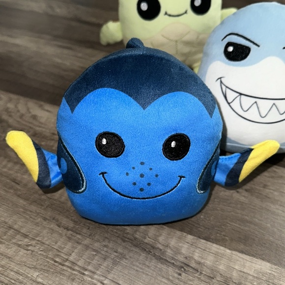 Finding Nemo Disney Pixar Mini Squishmallow Set - Picture 5 of 7